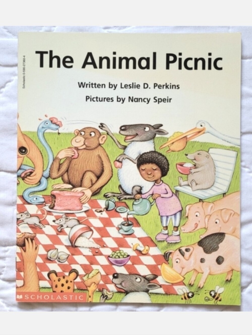 3/$15 🌸 The Animal Picnic
